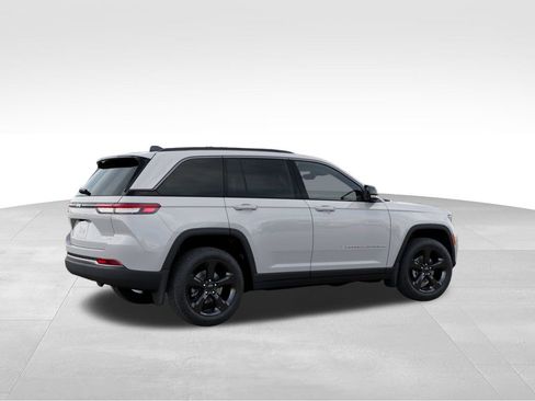 New 2026 Jeep Grand Cherokee Limited image 4