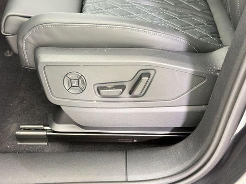New 2026 Audi SQ5 Prestige AWD/4WD image 15
