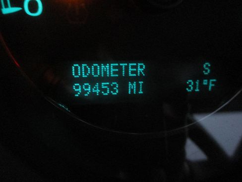 Used 2011 Chevrolet Suburban LTZ image 18