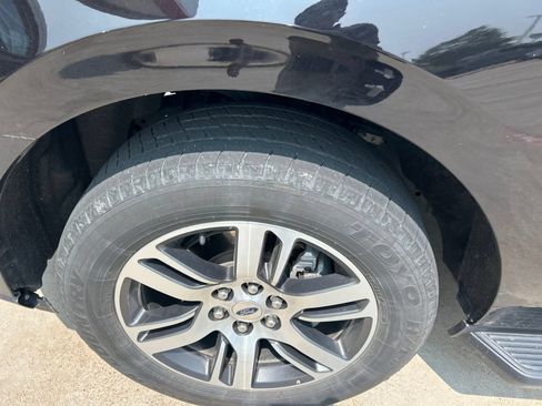 Used 2024 Ford Expedition Limited RWD image 27