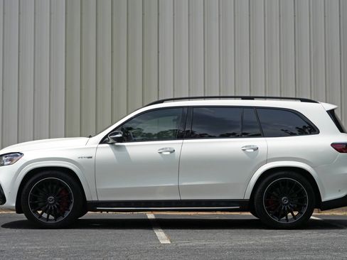 Used 2024 Mercedes-Benz GLS 63 AMG 4MATIC image 9