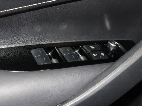 Used 2019 Toyota Corolla SE image 38