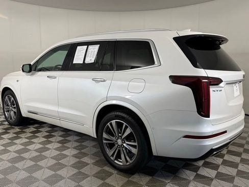 Used 2021 Cadillac XT6 Premium Luxury FWD image 4