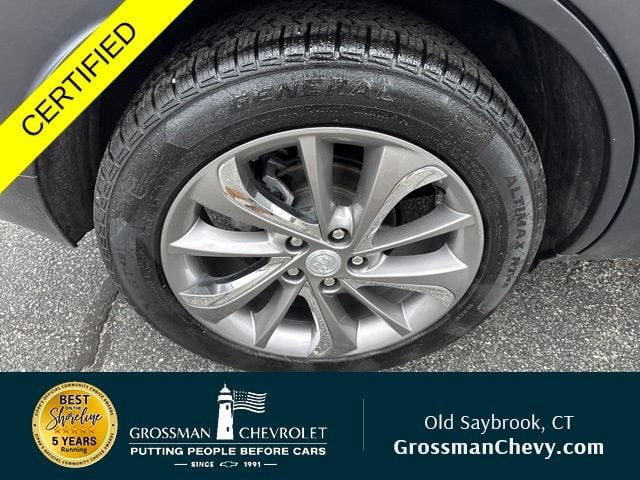 Used 2020 Buick Encore GX Essence w/ Experience Buick Package FWD image 31