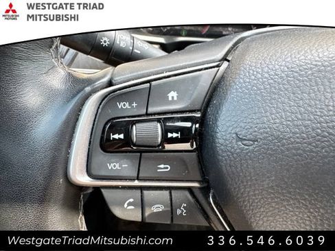 Used 2022 Honda Accord EX-L image 10