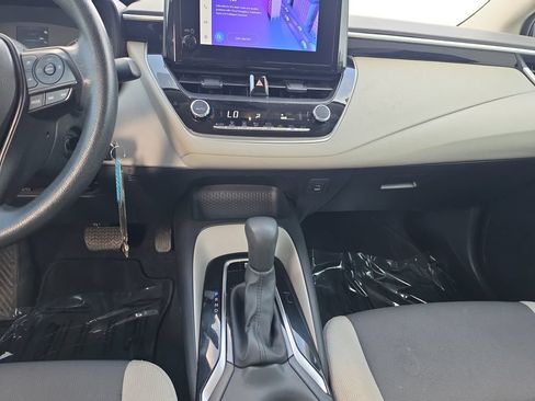 Used 2025 Toyota Corolla LE FWD image 14