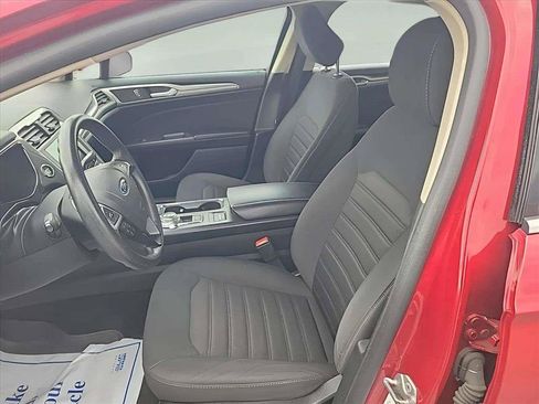 Used 2020 Ford Fusion SE FWD image 13