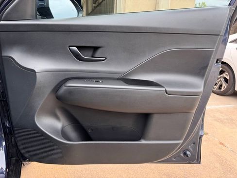 Certified 2025 Hyundai Kona SEL AWD/4WD image 19
