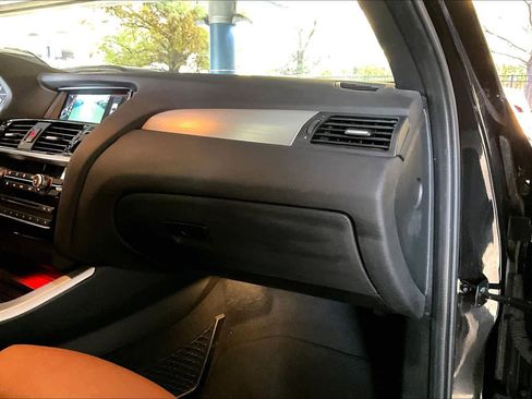 Used 2016 BMW X4 xDrive28i image 18