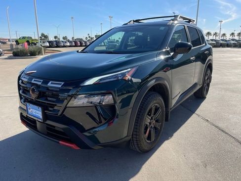 Used 2026 Nissan Rogue SV AWD/4WD image 5