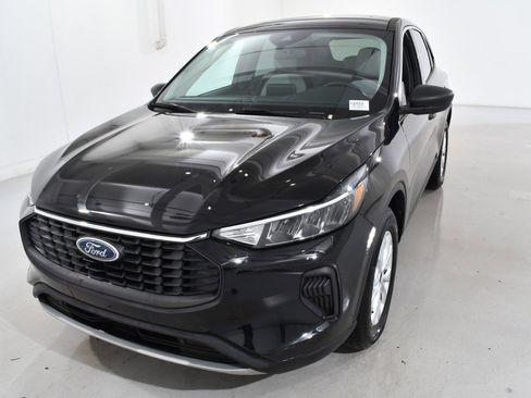 Used 2023 Ford Escape Active image 2