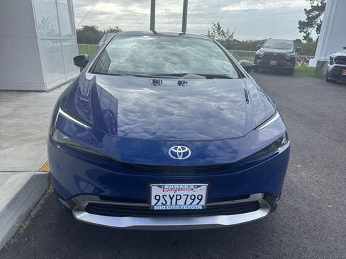 Used 2025 Toyota Prius Plug-In Hybrid image 20