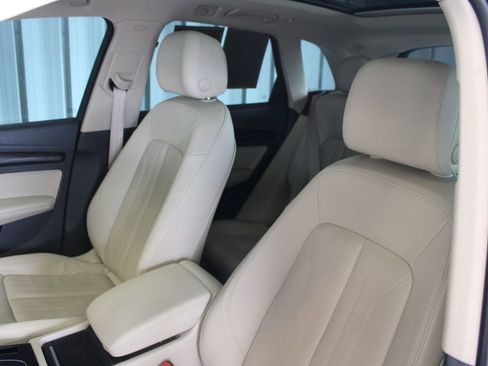 Used 2020 Audi Q5 Prestige AWD/4WD image 41