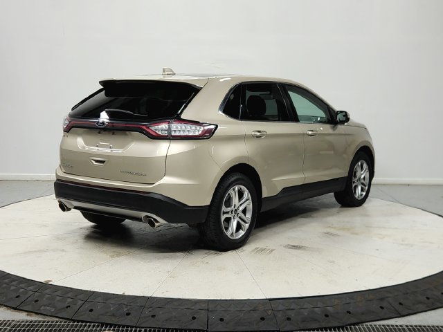 Used 2018 Ford Edge Titanium w/ Equipment Group 301A FWD image 8