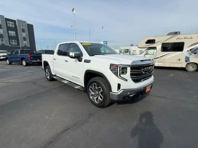Used 2024 GMC Sierra 1500 SLT w/ SLT Premium Plus Package