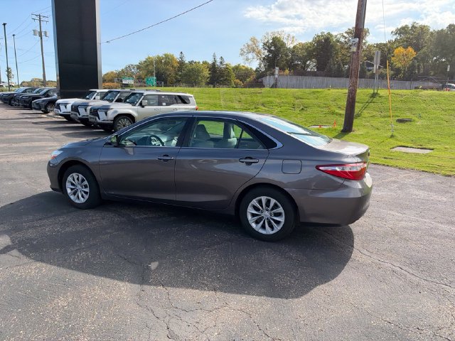 Used 2017 Toyota Camry LE FWD image 26