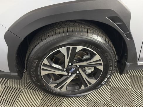 Used 2025 Subaru Crosstrek 2.5i Premium AWD/4WD image 13