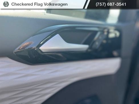 Used 2022 Volkswagen Taos S AWD/4WD image 15