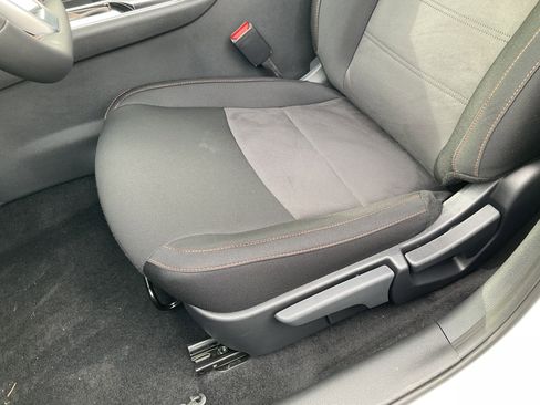 Used 2025 Nissan Sentra SR image 28