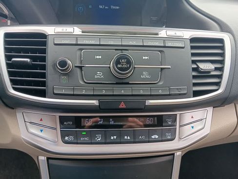Used 2015 Honda Accord LX image 23