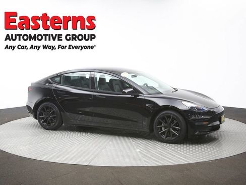 Used 2023 Tesla Model 3 Standard Range image 43