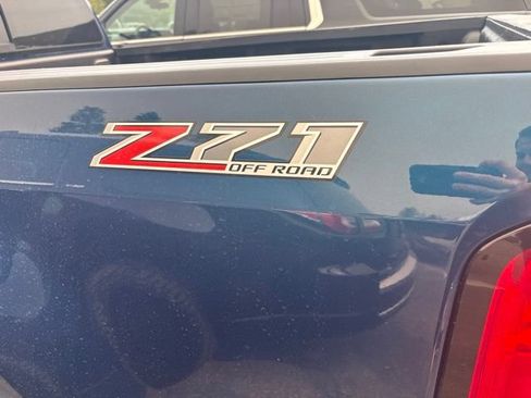 Used 2020 Chevrolet Colorado Z71 AWD/4WD image 18