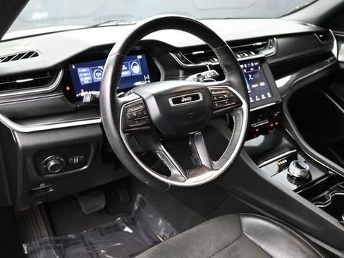Used 2021 Jeep Grand Cherokee L Laredo RWD image 7