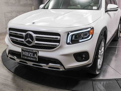 Certified 2023 Mercedes-Benz GLB 250 image 11