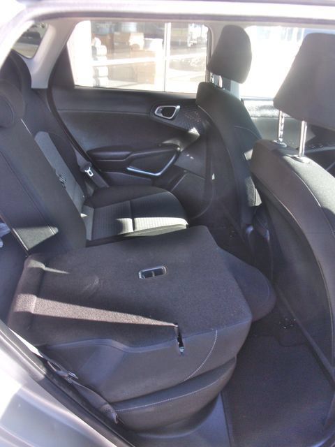Used 2022 Kia Soul S FWD image 29