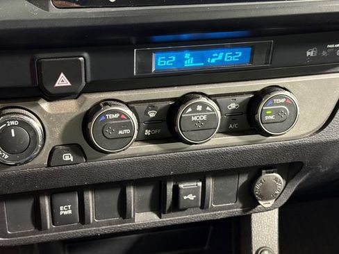 Used 2023 Toyota Tacoma SR AWD/4WD image 34
