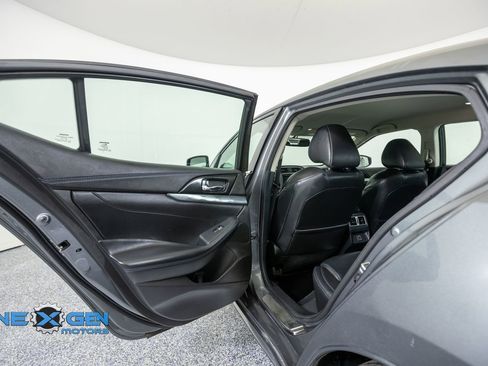 Used 2018 Nissan Maxima SR w/ Midnight Edition FWD image 26