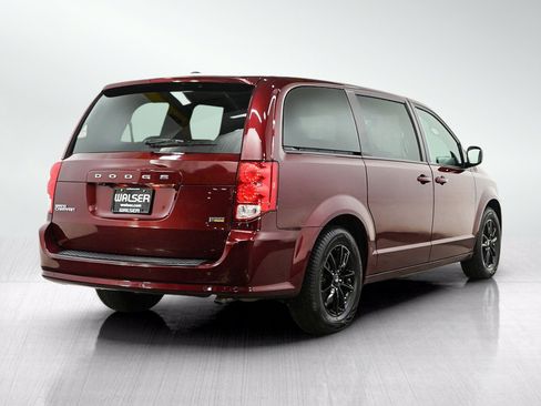 Used 2019 Dodge Grand Caravan SXT w/ Blacktop Package FWD image 6