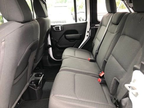 Used 2022 Jeep Wrangler Unlimited Sport AWD/4WD image 14