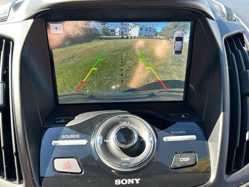 Used 2017 Ford Escape Titanium AWD/4WD image 23