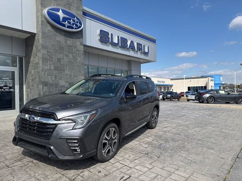 New 2026 Subaru Ascent Limited image 2