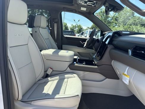 New 2026 GMC Yukon XL Denali w/ Denali Reserve Package AWD/4WD image 26
