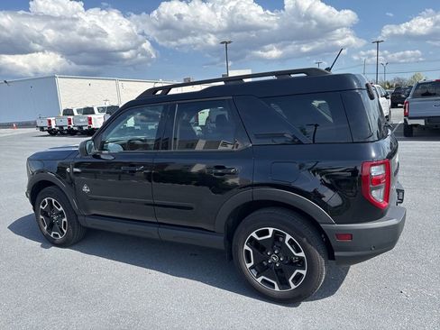Used 2024 Ford Bronco Sport Outer Banks w/ Tech Package image 3