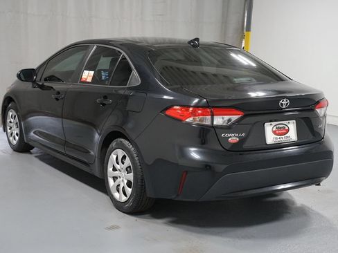 Certified 2022 Toyota Corolla LE FWD image 6