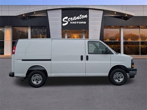 New 2025 GMC Savana 3500 w/ Driver Convenience Package image 6