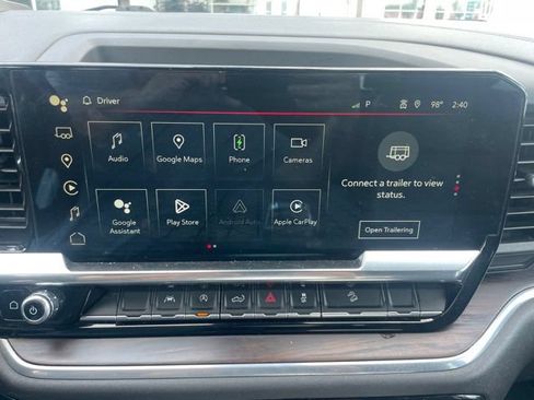 Used 2022 GMC Sierra 1500 SLT AWD/4WD image 6