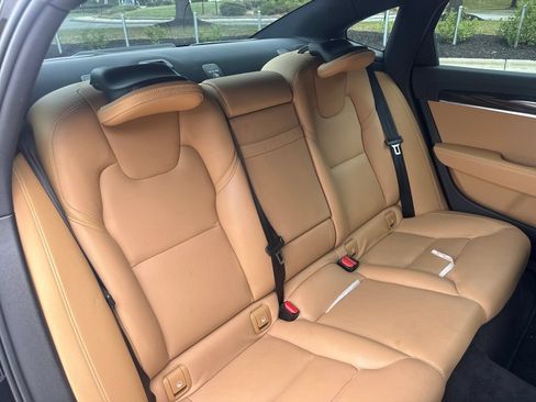 Used 2018 Volvo S90 T5 Momentum w/ Convenience Package FWD image 33