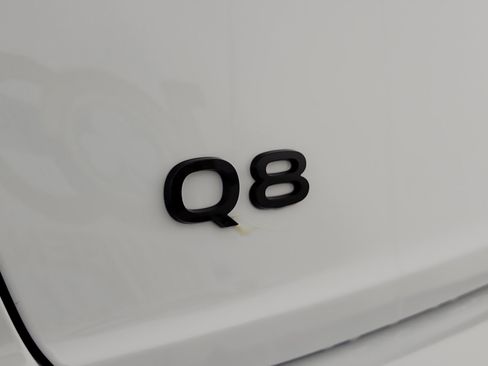 Used 2026 Audi Q8 Premium Plus image 7
