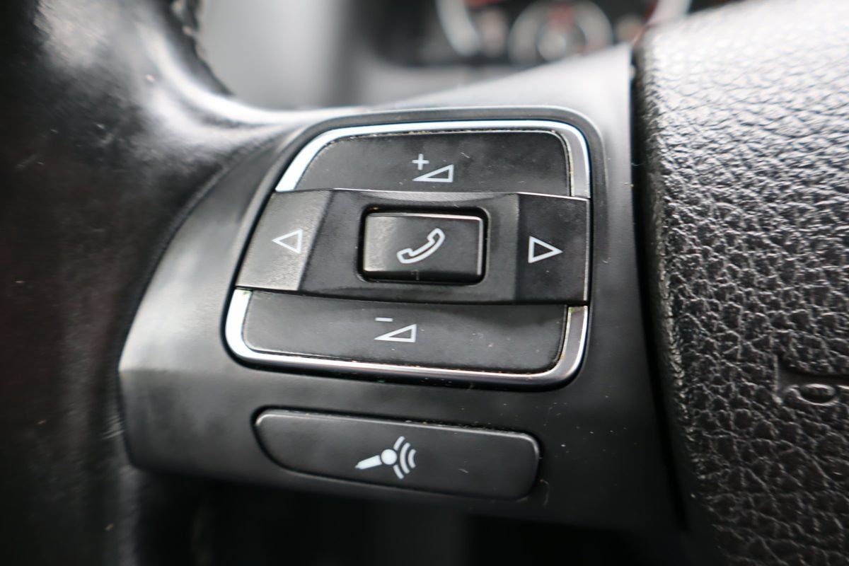 Used 2015 Volkswagen Tiguan SE AWD/4WD image 30