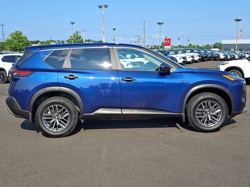 Used 2023 Nissan Rogue S AWD/4WD image 7