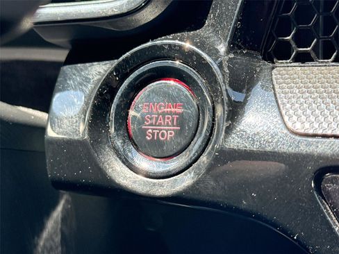 Used 2025 Honda CR-V EX-L image 32