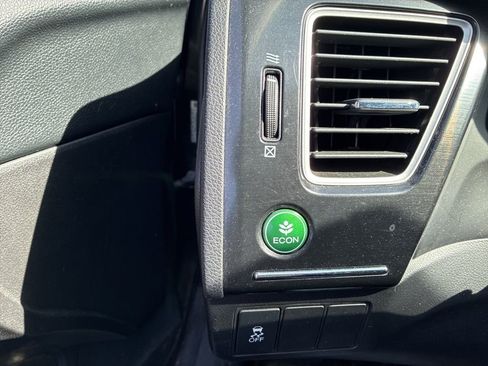 Used 2013 Honda Civic LX image 17