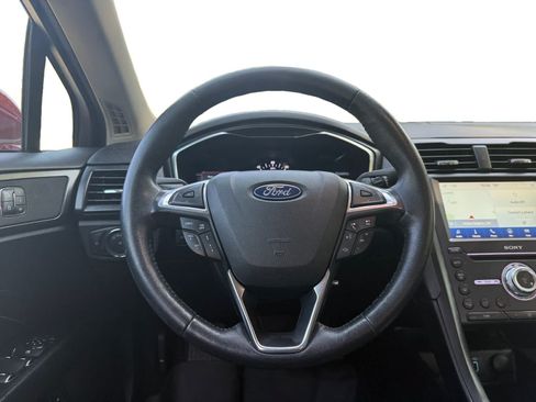 Used 2020 Ford Fusion Energi Titanium FWD image 13