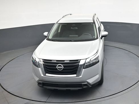 Used 2025 Nissan Pathfinder SV AWD/4WD image 43