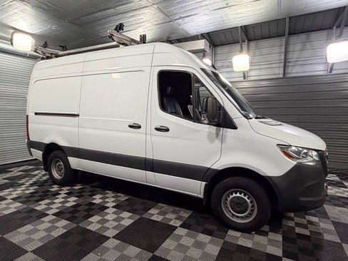 Used 2021 Mercedes-Benz Sprinter 3500 image 10