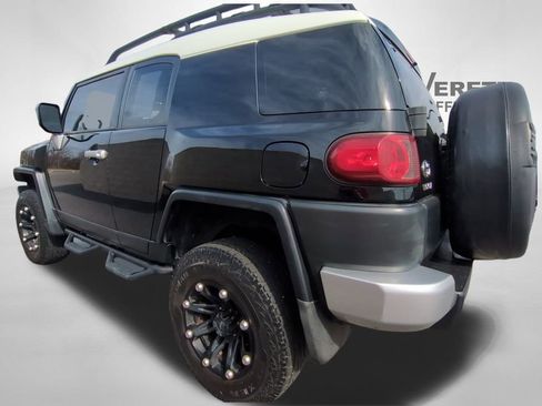 Used 2010 Toyota FJ Cruiser 4WD image 5